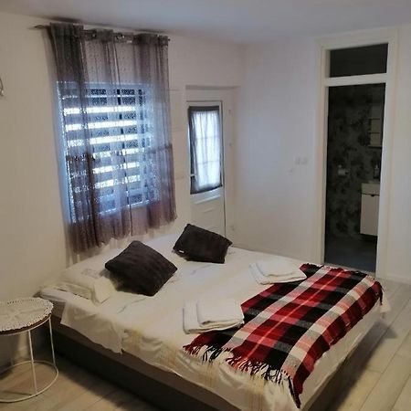 Ferienwohnung Flash Šibenik Exterior foto