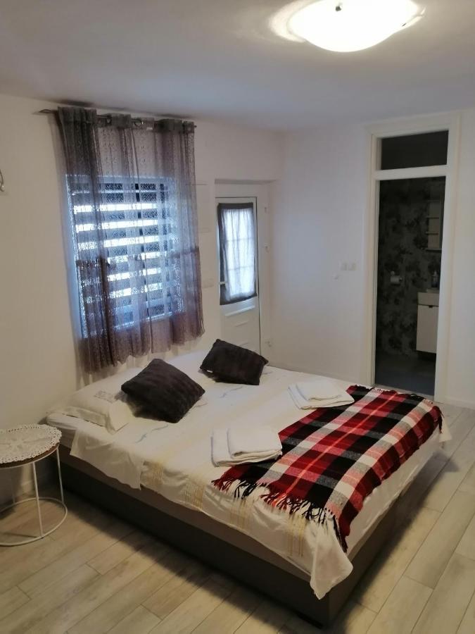 Ferienwohnung Flash Šibenik Exterior foto